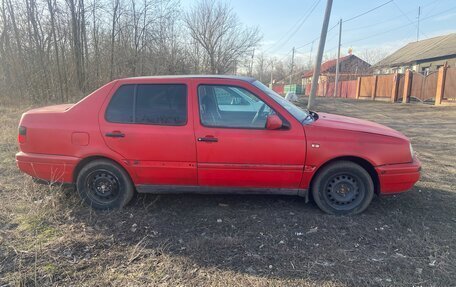 Volkswagen Vento, 1997 год, 210 000 рублей, 2 фотография