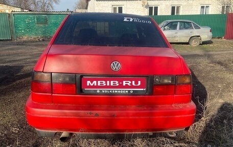 Volkswagen Vento, 1997 год, 210 000 рублей, 3 фотография