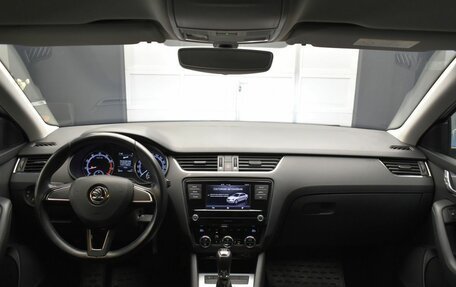 Skoda Octavia, 2018 год, 1 600 000 рублей, 11 фотография