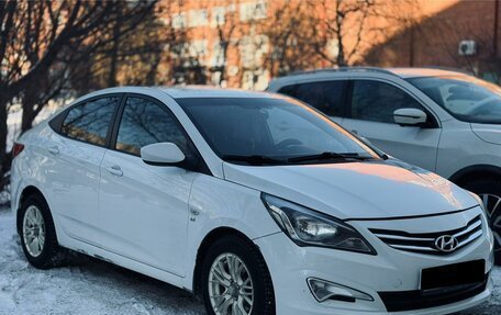 Hyundai Solaris II рестайлинг, 2015 год, 676 000 рублей, 13 фотография