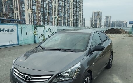 Hyundai Solaris II рестайлинг, 2015 год, 1 250 000 рублей, 1 фотография