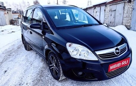 Opel Zafira B, 2008 год, 650 000 рублей, 1 фотография