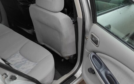 Nissan Almera, 2001 год, 420 000 рублей, 7 фотография