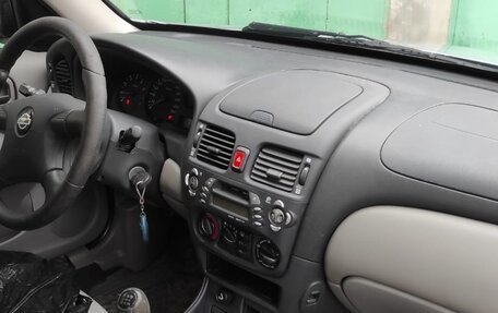 Nissan Almera, 2001 год, 420 000 рублей, 8 фотография