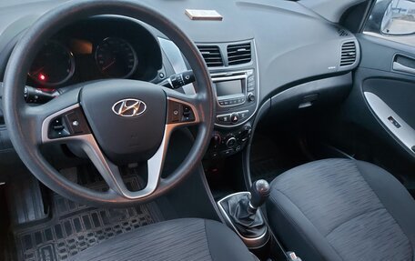 Hyundai Solaris II рестайлинг, 2015 год, 1 250 000 рублей, 16 фотография
