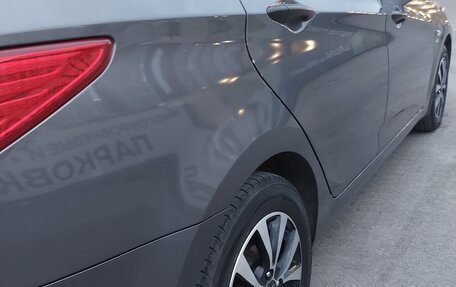 Hyundai Solaris II рестайлинг, 2015 год, 1 250 000 рублей, 23 фотография