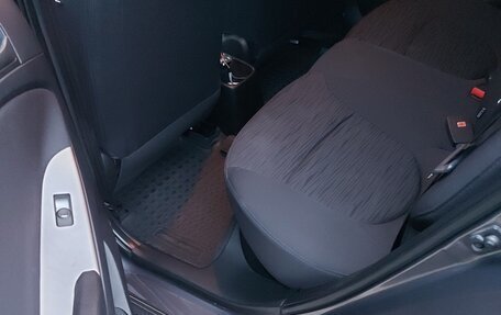 Hyundai Solaris II рестайлинг, 2015 год, 1 250 000 рублей, 18 фотография