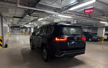 Toyota Land Cruiser, 2024 год, 12 800 000 рублей, 7 фотография