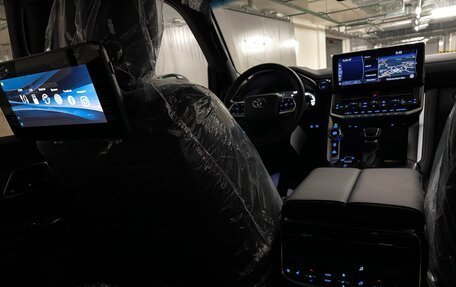 Toyota Land Cruiser, 2024 год, 12 800 000 рублей, 20 фотография