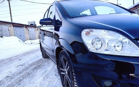 Opel Zafira B, 2008 год, 650 000 рублей, 2 фотография