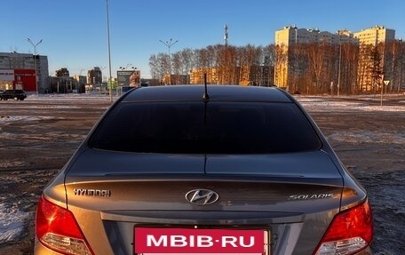 Hyundai Solaris II рестайлинг, 2011 год, 800 000 рублей, 5 фотография