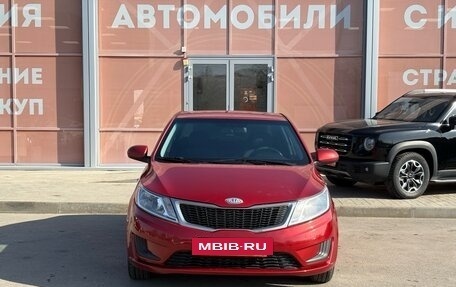 KIA Rio III рестайлинг, 2013 год, 730 000 рублей, 2 фотография