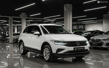 Volkswagen Tiguan II, 2021 год, 2 480 000 рублей, 2 фотография