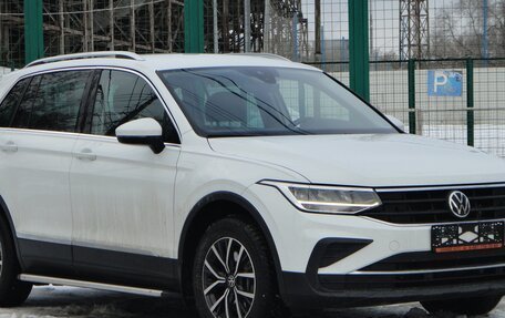 Volkswagen Tiguan II, 2021 год, 2 850 000 рублей, 4 фотография