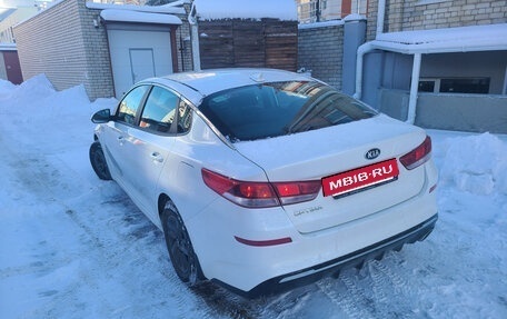 KIA Optima IV, 2019 год, 2 100 000 рублей, 2 фотография