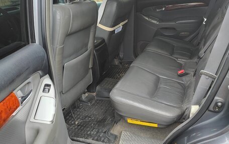Toyota Land Cruiser Prado 120 рестайлинг, 2005 год, 1 830 000 рублей, 5 фотография