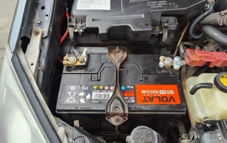 Toyota Land Cruiser Prado 120 рестайлинг, 2005 год, 1 830 000 рублей, 14 фотография