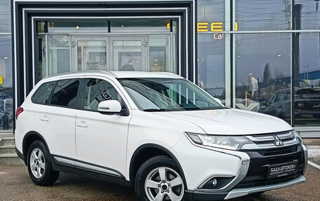 Mitsubishi Outlander III рестайлинг 3, 2018 год, 1 900 000 рублей, 3 фотография