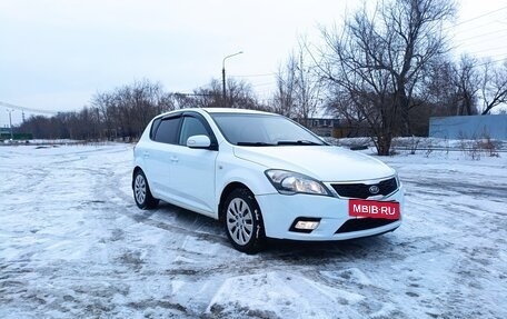 KIA cee'd I рестайлинг, 2011 год, 785 000 рублей, 2 фотография