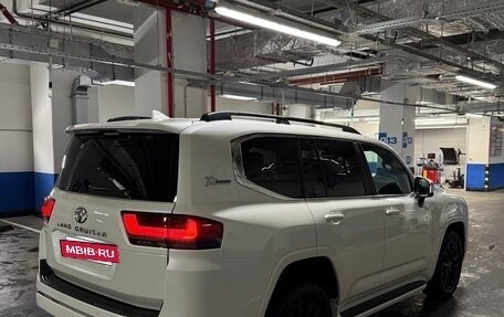 Toyota Land Cruiser, 2022 год, 12 000 000 рублей, 4 фотография