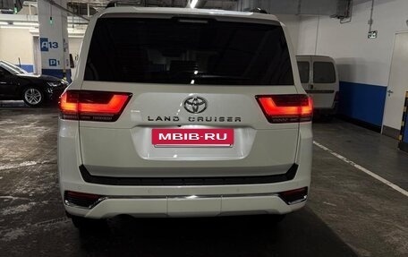 Toyota Land Cruiser, 2022 год, 12 000 000 рублей, 6 фотография