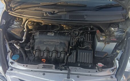 Honda Fit III, 2006 год, 630 000 рублей, 3 фотография