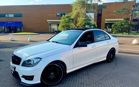 Mercedes-Benz C-Класс, 2012 год, 1 800 000 рублей, 4 фотография