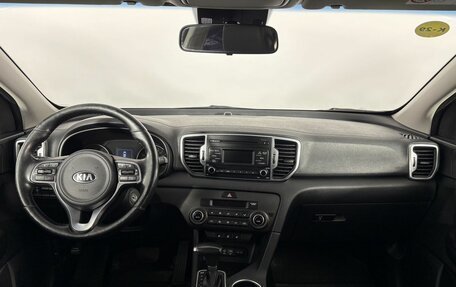 KIA Sportage IV рестайлинг, 2018 год, 1 900 000 рублей, 13 фотография