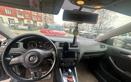 Volkswagen Jetta VI, 2012 год, 1 100 000 рублей, 18 фотография
