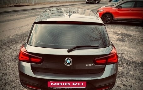 BMW 1 серия, 2018 год, 2 000 000 рублей, 7 фотография