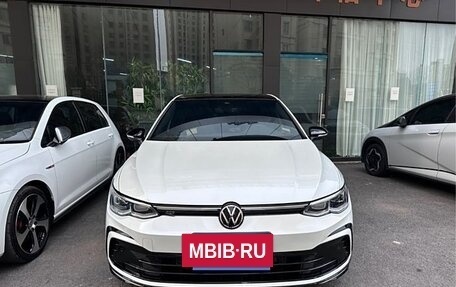 Volkswagen Golf VIII, 2021 год, 2 050 000 рублей, 2 фотография