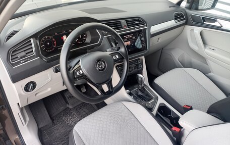 Volkswagen Tiguan II, 2017 год, 2 600 000 рублей, 14 фотография