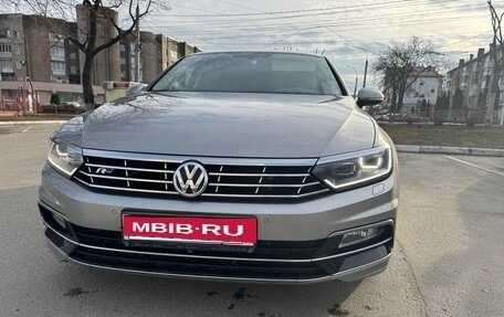 Volkswagen Passat B8 рестайлинг, 2017 год, 2 450 000 рублей, 1 фотография