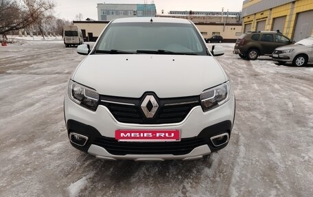 Renault Logan II, 2019 год, 960 000 рублей, 5 фотография