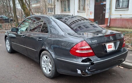 Mercedes-Benz E-Класс, 2003 год, 750 000 рублей, 7 фотография