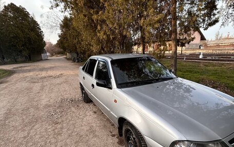 Daewoo Nexia I рестайлинг, 2011 год, 400 000 рублей, 17 фотография