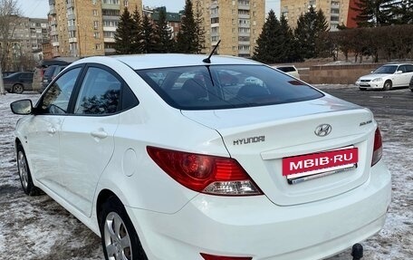 Hyundai Solaris II рестайлинг, 2013 год, 850 000 рублей, 2 фотография