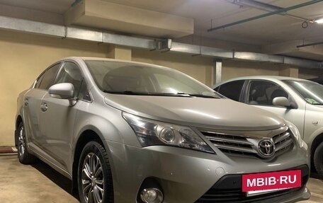 Toyota Avensis III рестайлинг, 2012 год, 1 700 000 рублей, 2 фотография