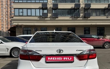 Toyota Camry, 2017 год, 2 050 000 рублей, 4 фотография