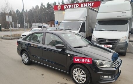 Volkswagen Polo VI (EU Market), 2017 год, 1 300 000 рублей, 2 фотография