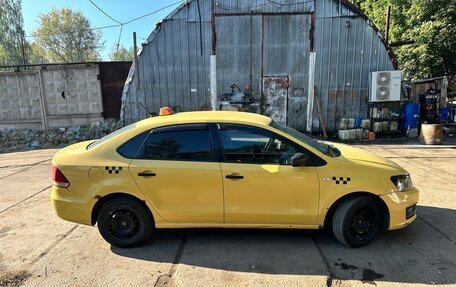 Volkswagen Polo VI (EU Market), 2017 год, 650 000 рублей, 4 фотография