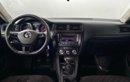 Volkswagen Jetta VI, 2014 год, 1 000 000 рублей, 5 фотография