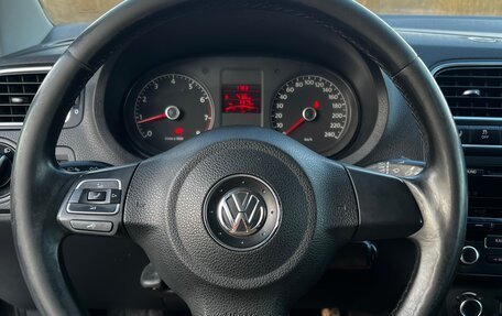 Volkswagen Polo VI (EU Market), 2011 год, 750 000 рублей, 8 фотография