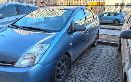 Toyota Prius, 2006 год, 650 000 рублей, 2 фотография