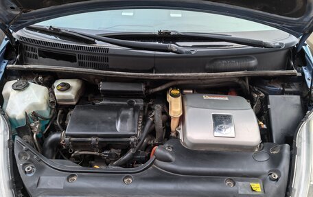 Toyota Prius, 2006 год, 650 000 рублей, 10 фотография