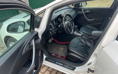 Opel Astra J, 2013 год, 1 000 000 рублей, 8 фотография