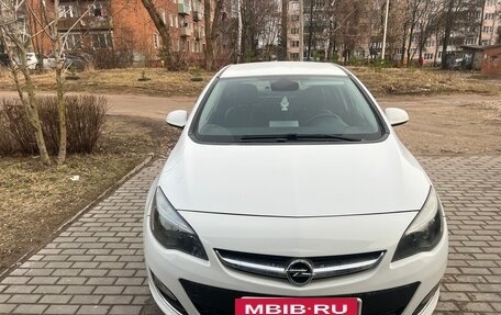 Opel Astra J, 2013 год, 1 000 000 рублей, 3 фотография