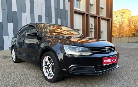 Volkswagen Jetta VI, 2014 год, 995 000 рублей, 1 фотография