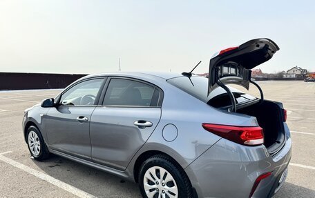 KIA Rio IV, 2018 год, 1 380 000 рублей, 4 фотография