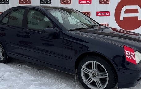 Mercedes-Benz C-Класс, 2003 год, 499 999 рублей, 3 фотография